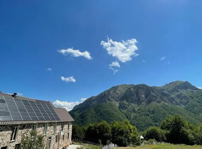 Kelmendi ホテル Lëpushë