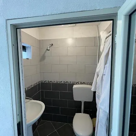 Hotel Kelmendi Lepushe