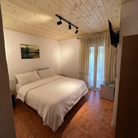 Kelmendi Ξενοδοχείο 3*